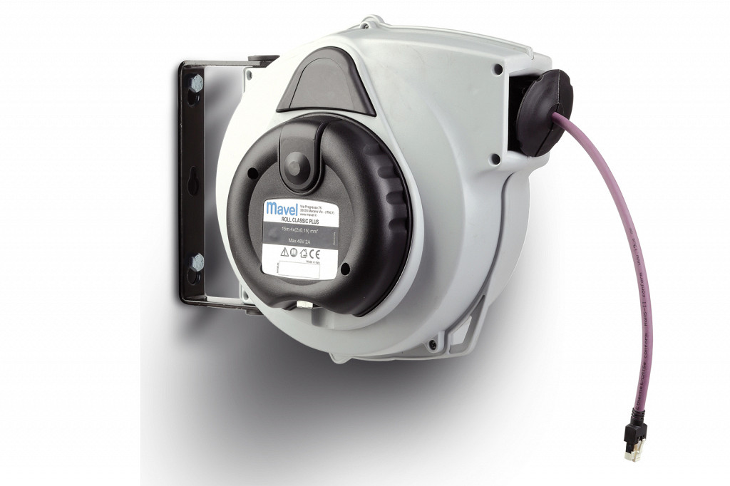 Navijalec z LAN kablov