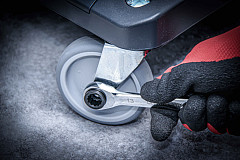 Dvojni obročni ključ z dvosmerno ragljo 