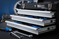 Kovinski kovček za orodje 3 predali 143 delni set orodja